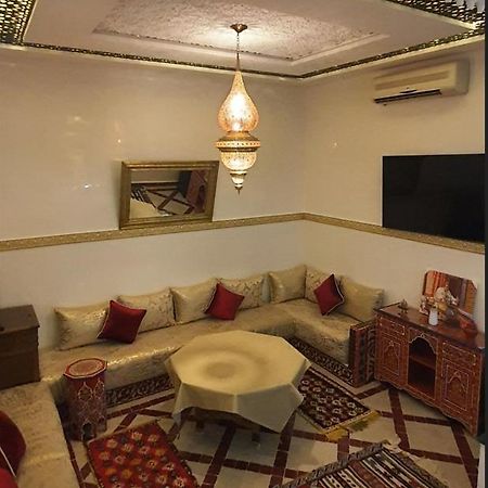 Quarya Assiyahia - Riad Camilia- Maison Entiere Avec Piscine Marrakesh Esterno foto