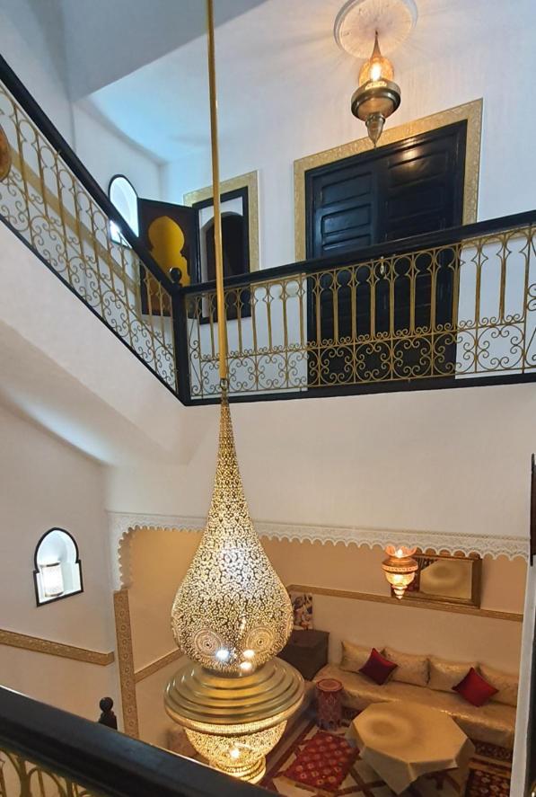 Quarya Assiyahia - Riad Camilia- Maison Entiere Avec Piscine Marrakesh Esterno foto