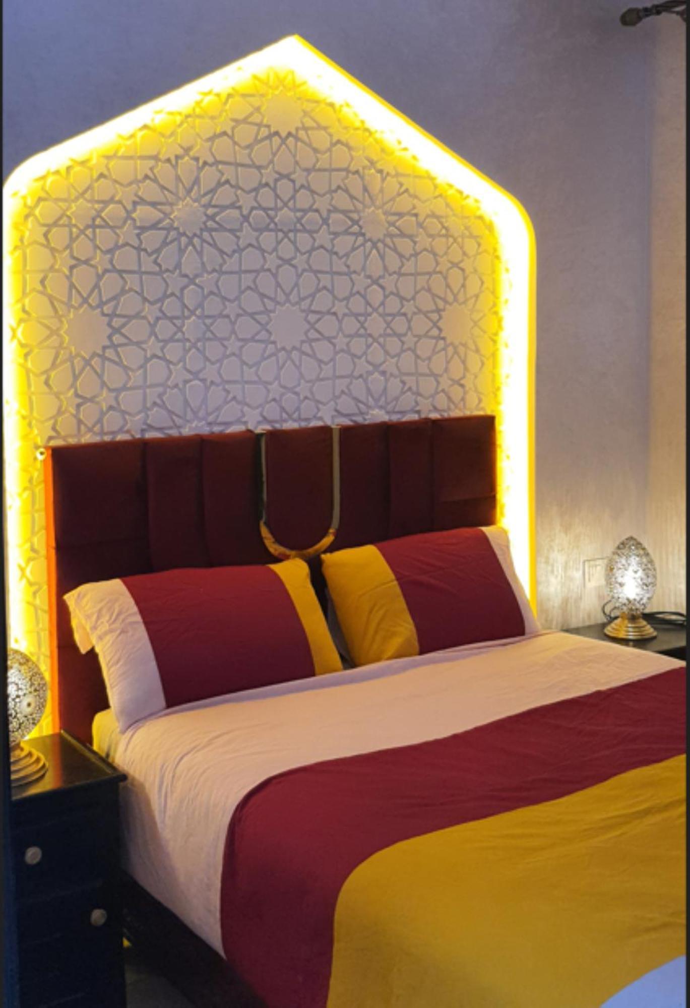 Quarya Assiyahia - Riad Camilia- Maison Entiere Avec Piscine Marrakesh Esterno foto